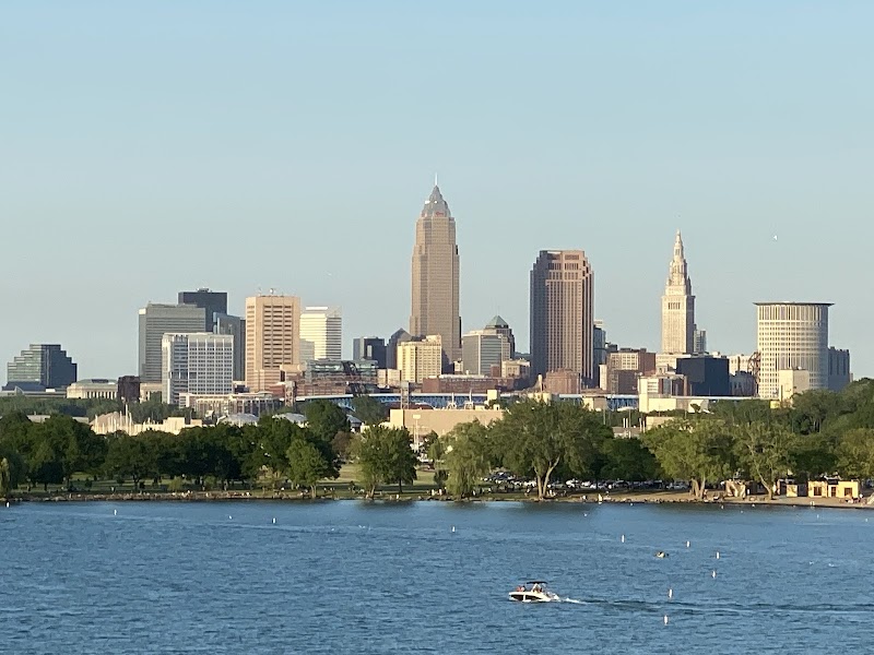 Edgewater Beach Cleveland atmosphere
