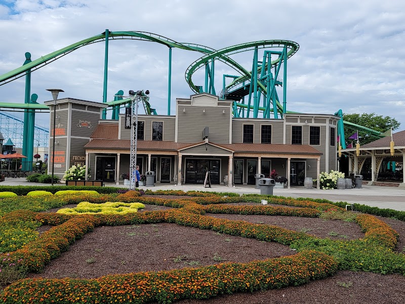 Cedar Point Cleveland atmosphere