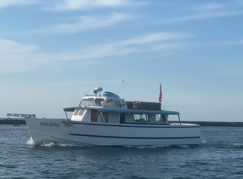Holiday Boat Charters in Cleveland