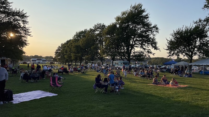 Broadview Heights Amphitheater Cleveland atmosphere