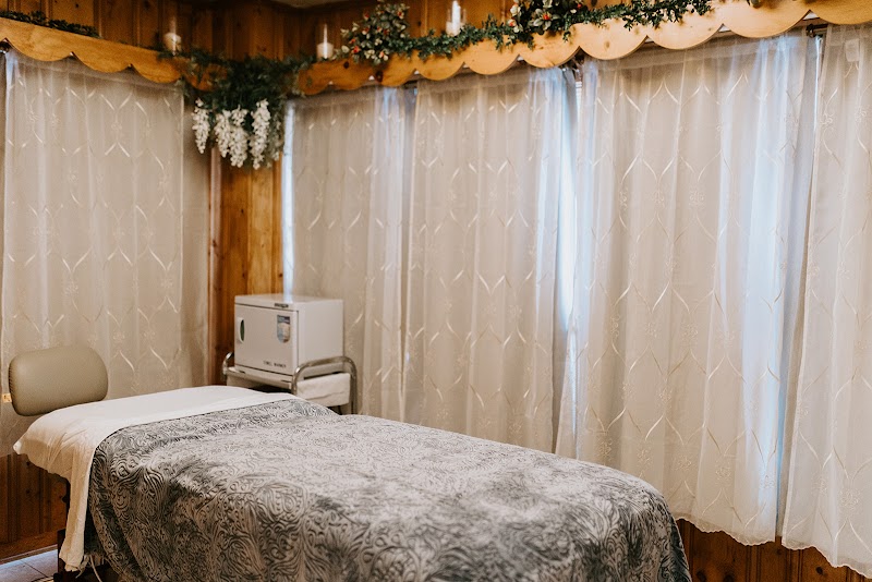 Aquamarine Spa Cleveland atmosphere