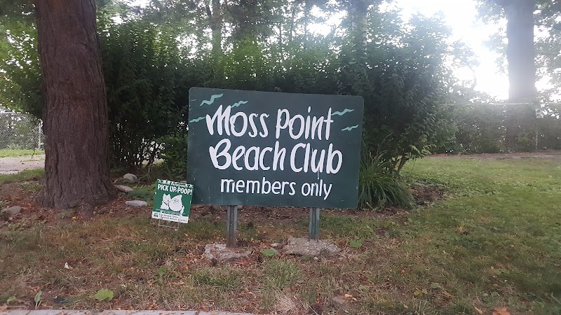 Moss Point Beach in Cleveland