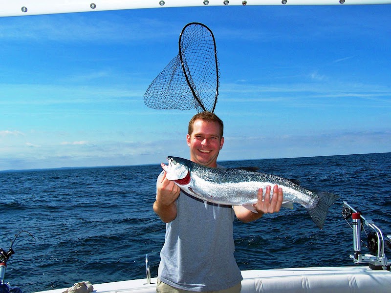Lake Erie Fishin Charters Cleveland atmosphere