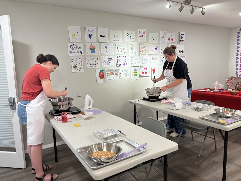 Annie's Signature Sweets Baking School, Baking classes and camps for kids and adults Cleveland atmosphere