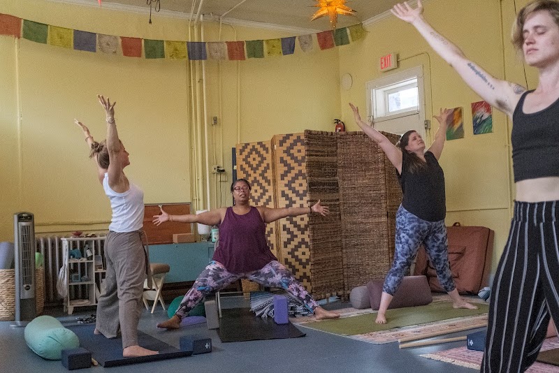 Abide Yoga Cleveland atmosphere