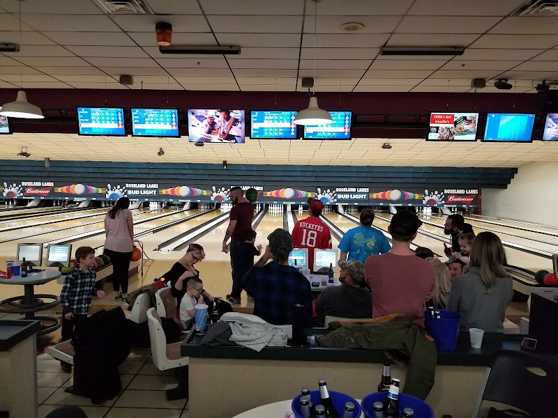 Roseland Lanes Cleveland atmosphere