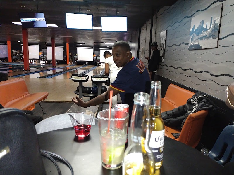 Euphoria Lanes Cleveland atmosphere