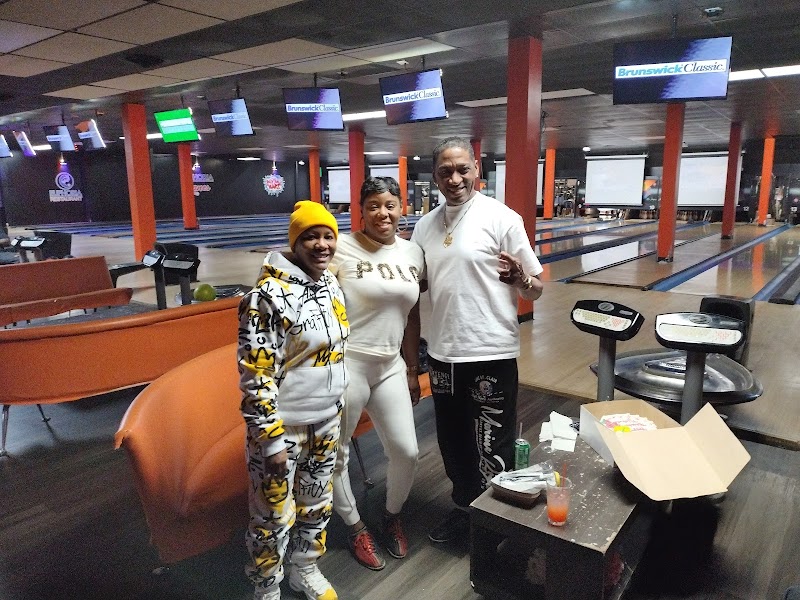 Euphoria Lanes Cleveland atmosphere