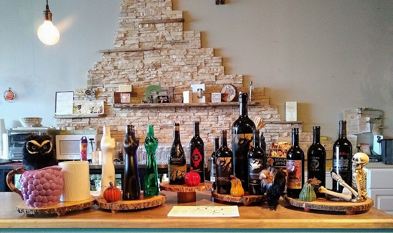 Little Birdie Wine Nest in Cleveland