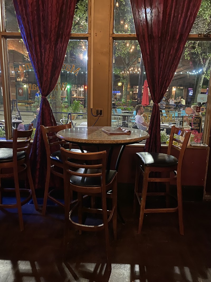 Market Avenue Wine Bar Cleveland atmosphere