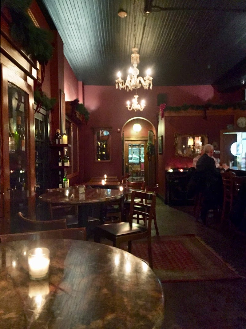 Market Avenue Wine Bar Cleveland atmosphere