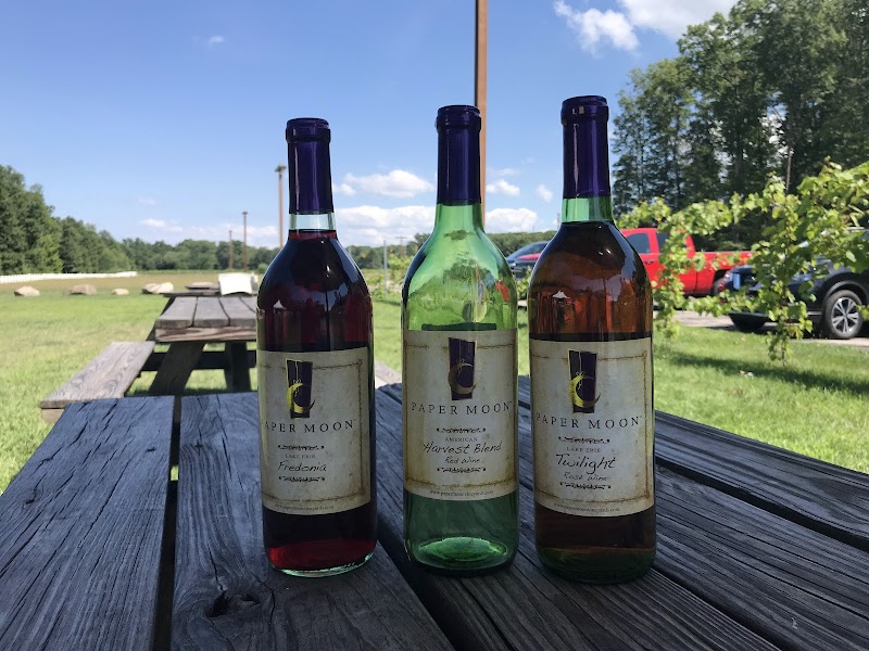 Paper Moon Vineyards & Winery Cleveland atmosphere