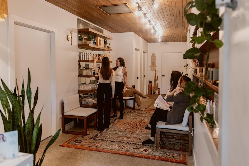 Raw Esthetics Wellness Spa Cleveland atmosphere