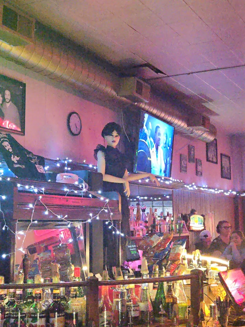 Five O'Clock Lounge Cleveland atmosphere