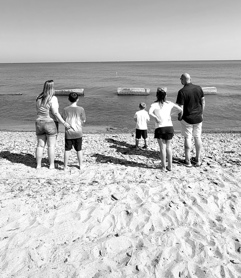 Clifton Beach Cleveland atmosphere