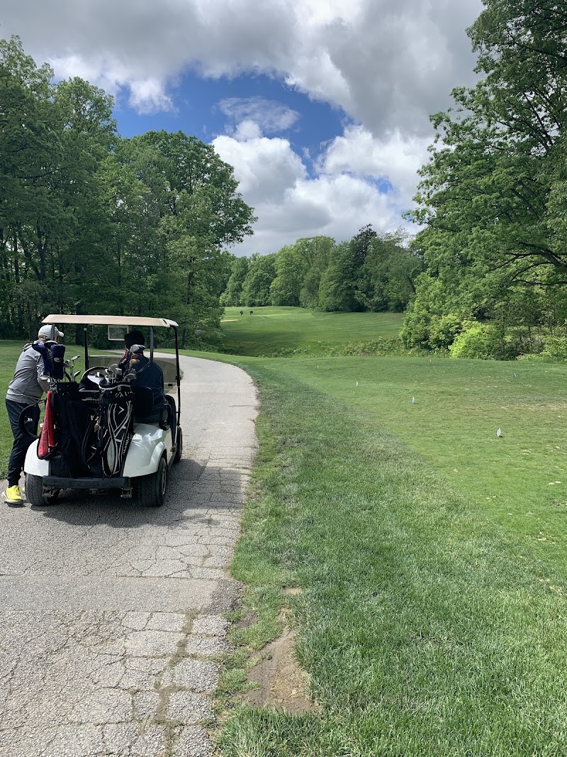 Sleepy Hollow Golf Course Cleveland atmosphere