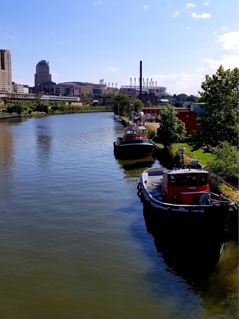 Cuyahoga River Cleveland atmosphere
