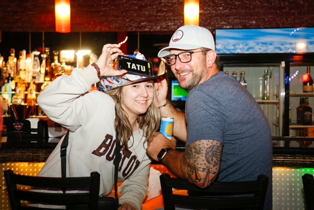 Elite lounge Cleveland atmosphere
