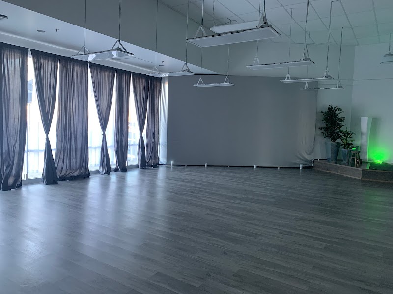 The Yoga Lab Cleveland atmosphere