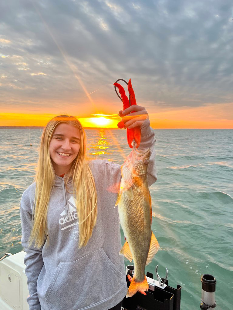 Mr. Simon's Lake Erie Fishing Camp Cleveland atmosphere