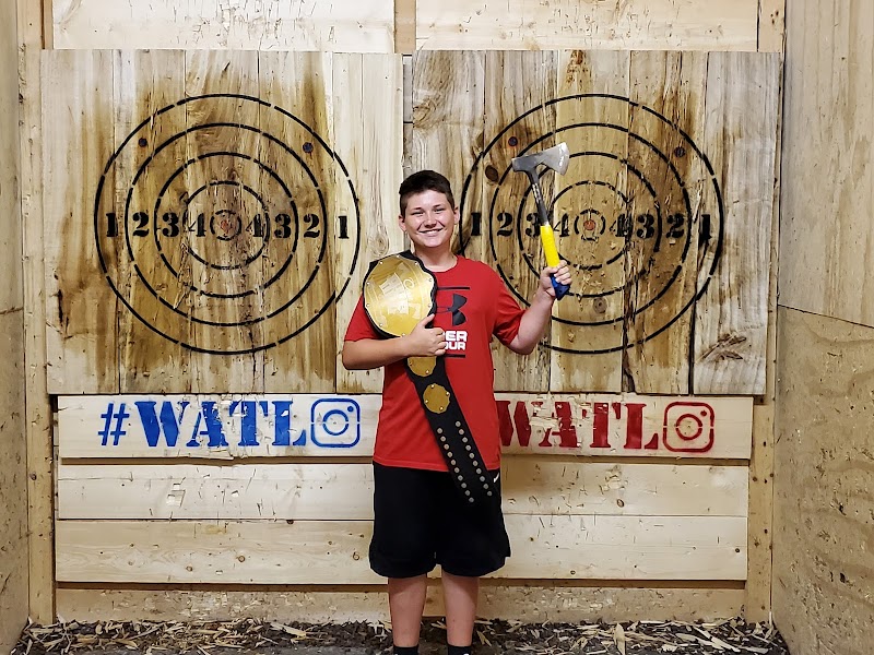 Lumber Legends - Cleveland Axe Throwing Cleveland interior
