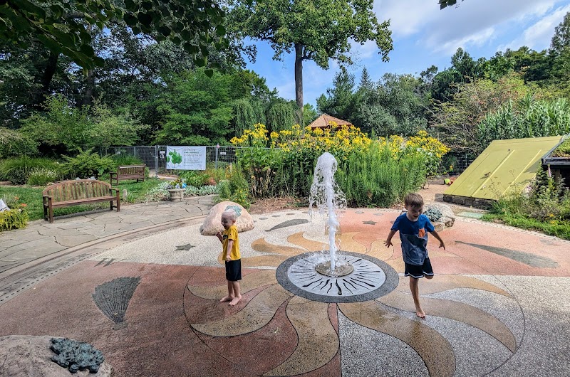 Hershey Children's Garden Cleveland atmosphere