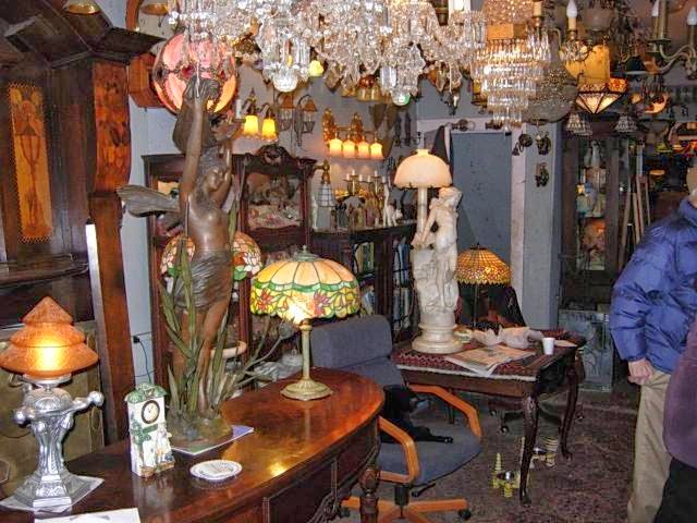 Century Antiques Cleveland atmosphere