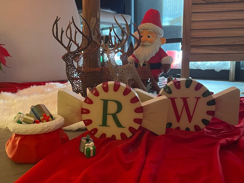 R Wellness Cleveland atmosphere