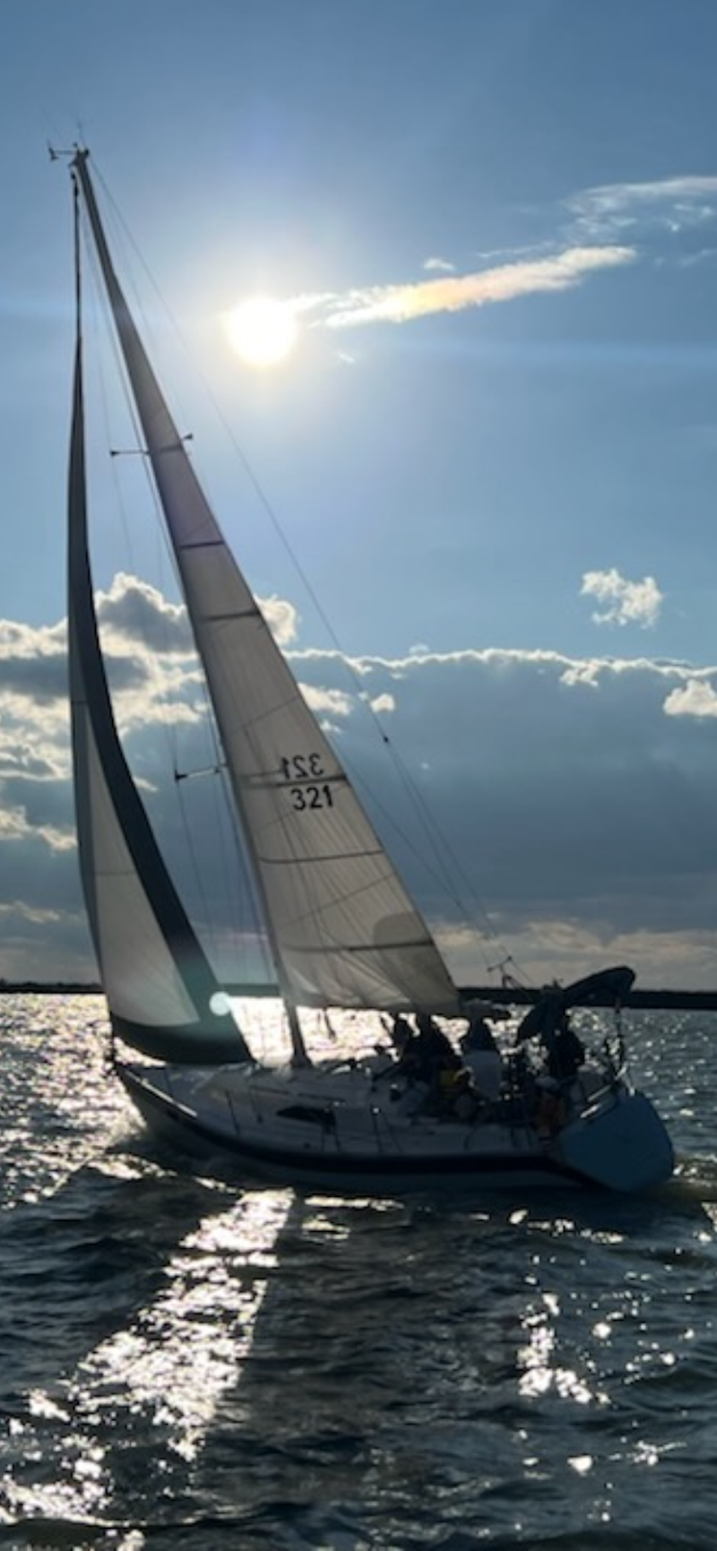 Verktadue Cleveland Sailboat Charter Cruise in Cleveland