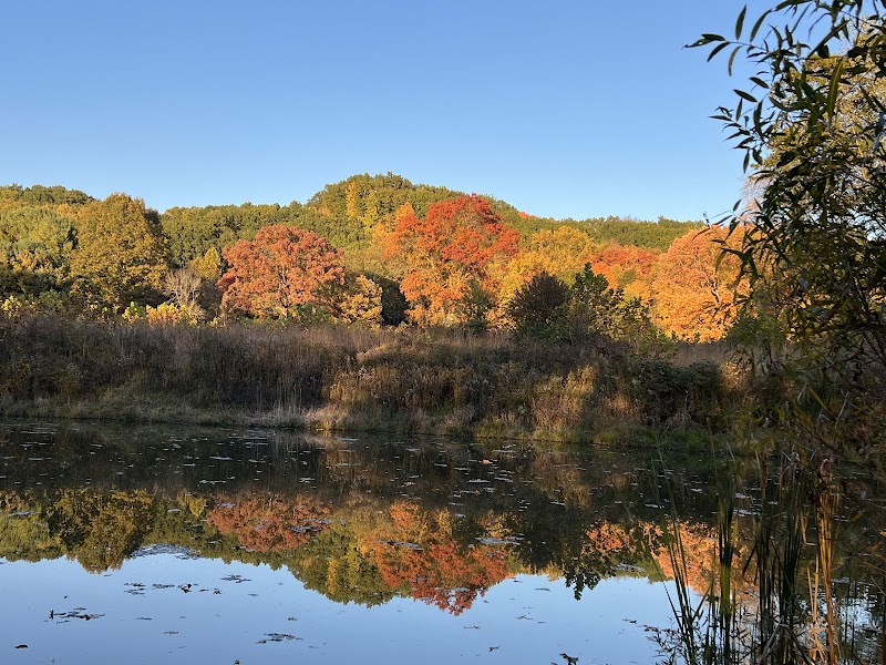 CASCADE VALLEY METRO PARK Celebration Trail Trailhead Cleveland atmosphere