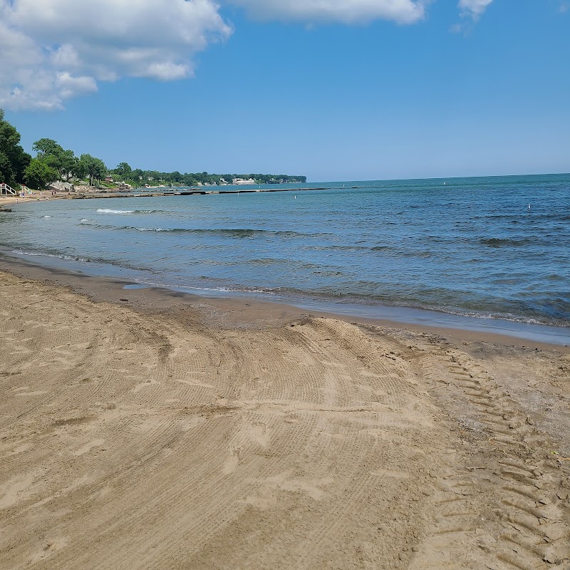 Huntington Beach - Lake Picnic Area in Cleveland
