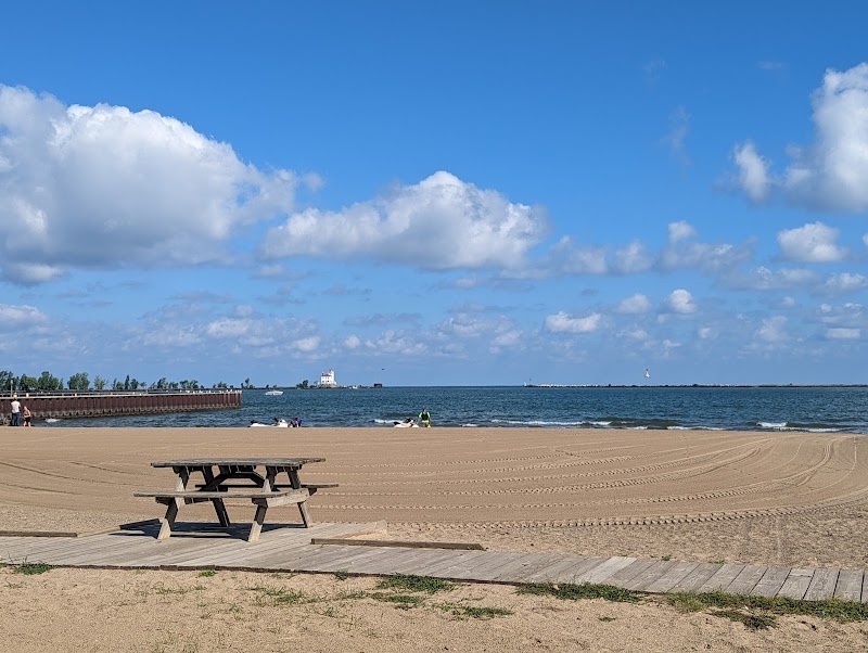 Fairport Harbor Lakefront Park Cleveland atmosphere