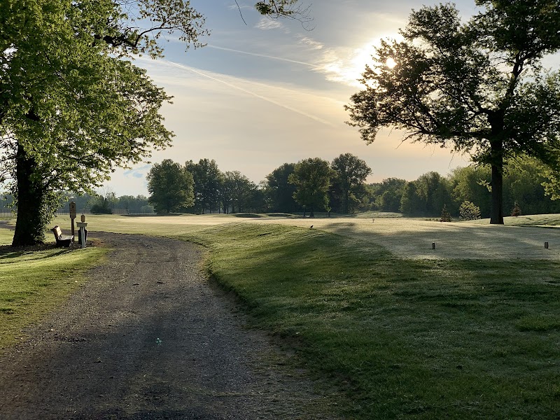 Lost Nation Municipal Golf Course Cleveland atmosphere