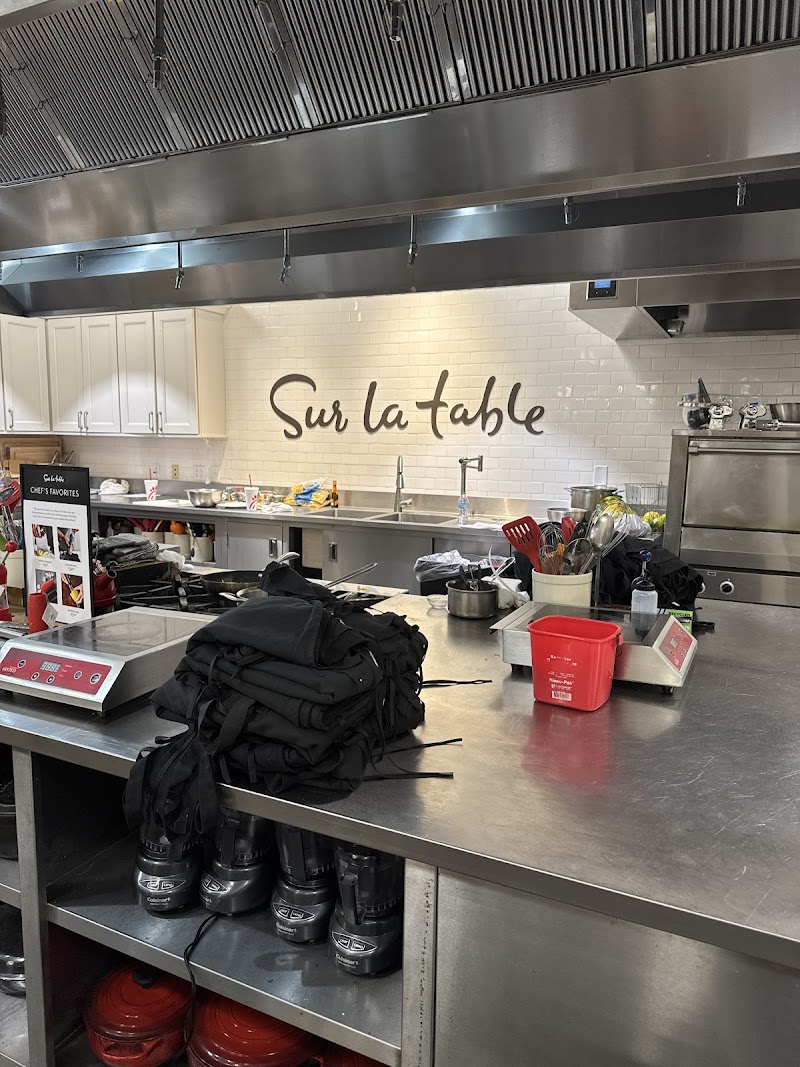 Sur La Table Cleveland atmosphere