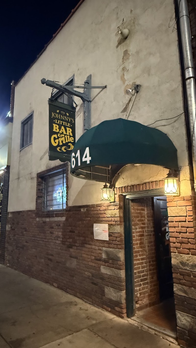 Johnny's Little Bar Cleveland atmosphere