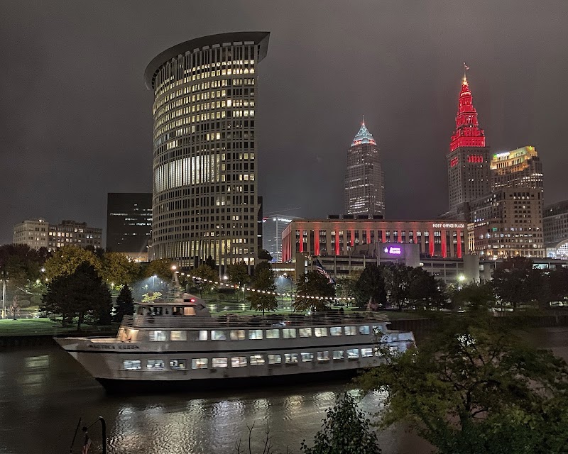Nautica Queen Cleveland atmosphere