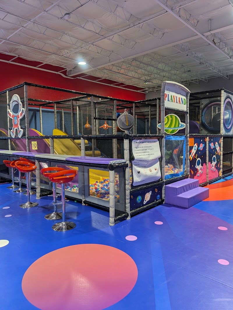D&R PLAYLAND Cleveland interior