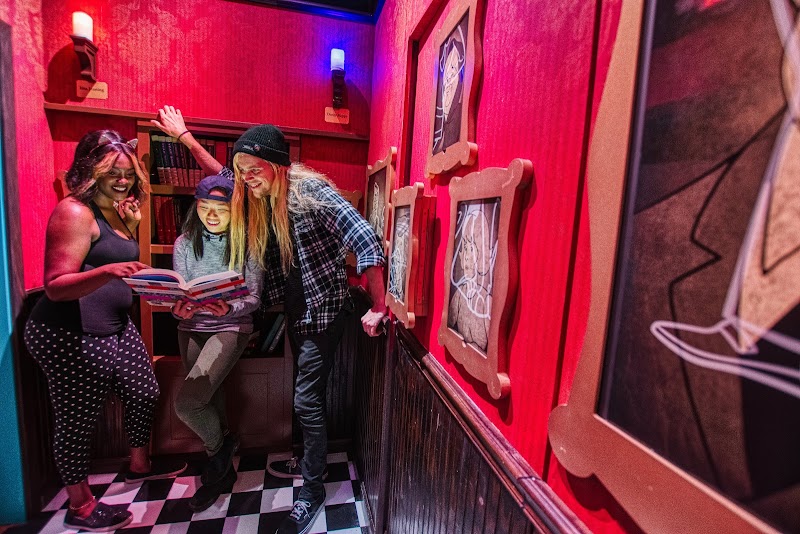 Escapology Escape Rooms North Olmsted Cleveland interior