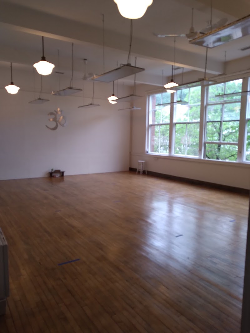 Yogavita Little Italy Cleveland atmosphere