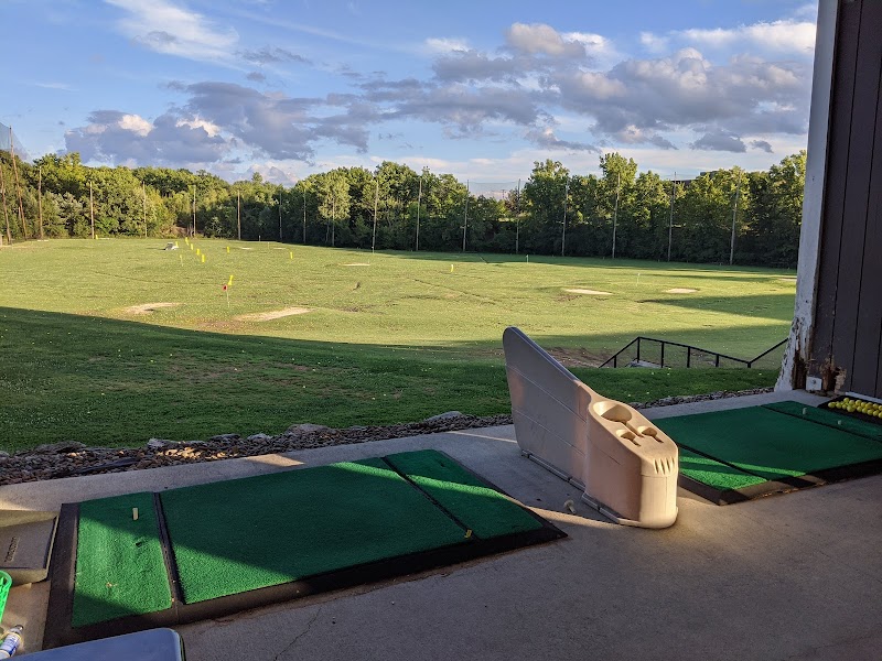 Stonebrook Driving Range Cleveland interior