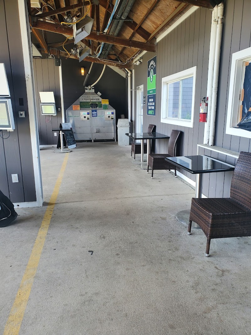 Stonebrook Driving Range Cleveland atmosphere