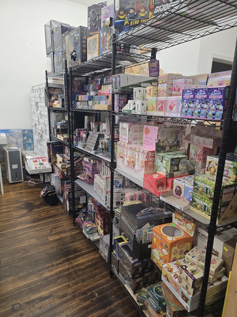 The Geek Peek (Pokemon, MTG, Gundam & OP) Cleveland atmosphere