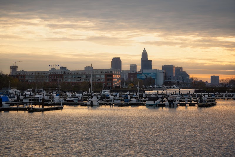 Cleveland Metroparks E55 Marina Fishing Area Cleveland atmosphere