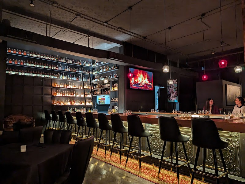 The Whiskey Bar & Grill Cleveland atmosphere