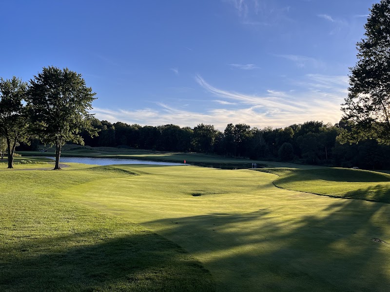 Ellsworth Meadows Golf Club Cleveland interior