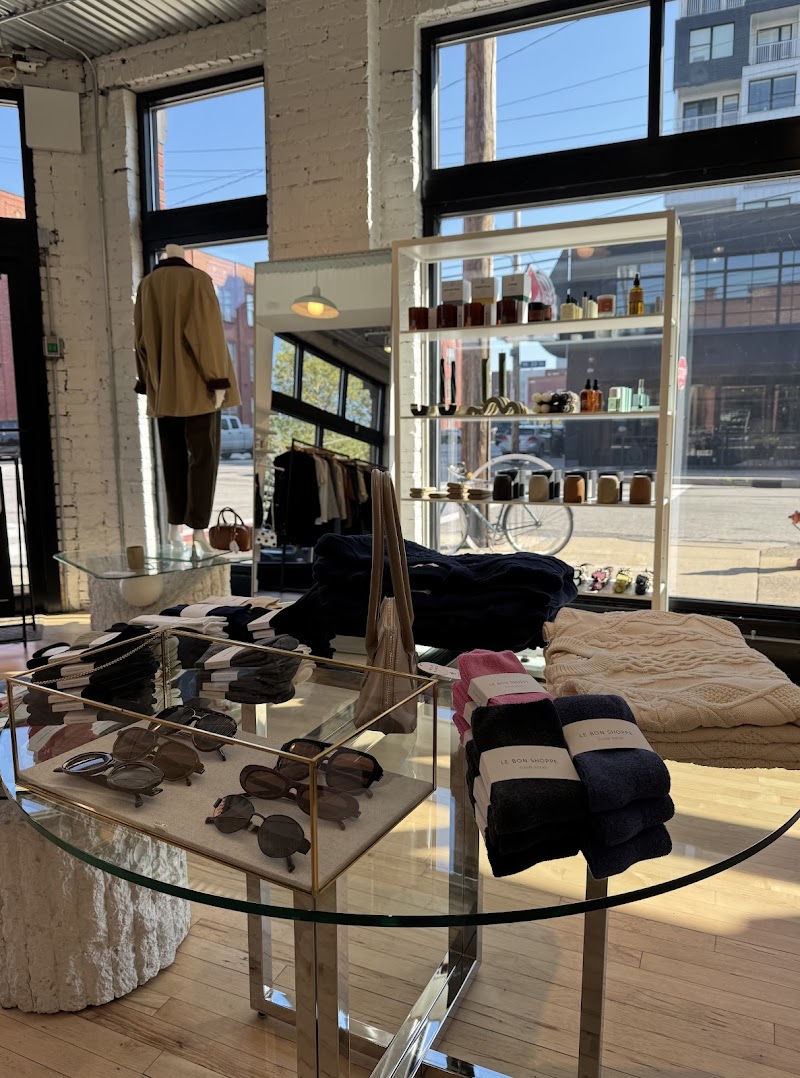Rising Boutique Cleveland atmosphere