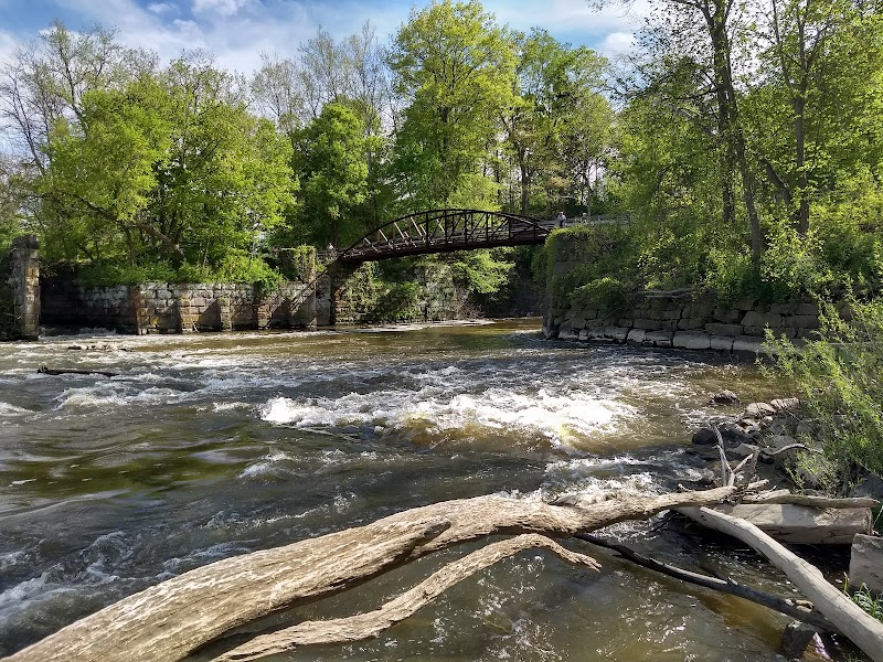 Lock 29 Trailhead