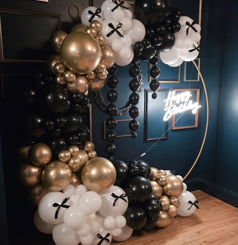The Lounge- A CoLab Concepts Venue Cleveland atmosphere